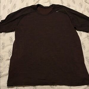 lululemon athletica Men's Short Sleeve Crew Shirt - Dark Brown